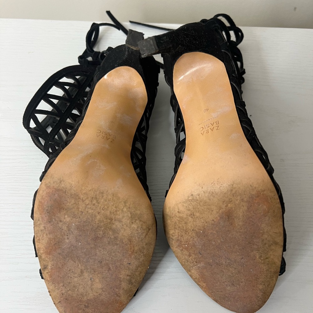 Zara Black Cutout Heels - Picture 9 of 12